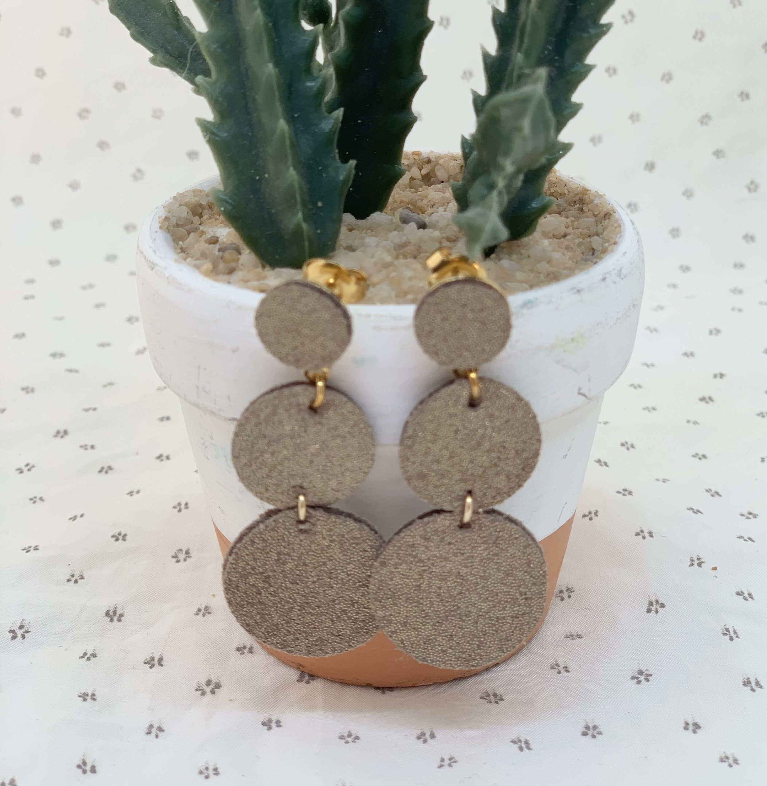 Boucles PAULINE, 3 ronds de cuir pailleté – Image 4