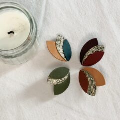 Pin's triple feuilles doré