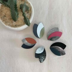 Pin's triple feuilles argenté