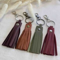 Porte-clés / Bijou de sac avec pompon en cuir